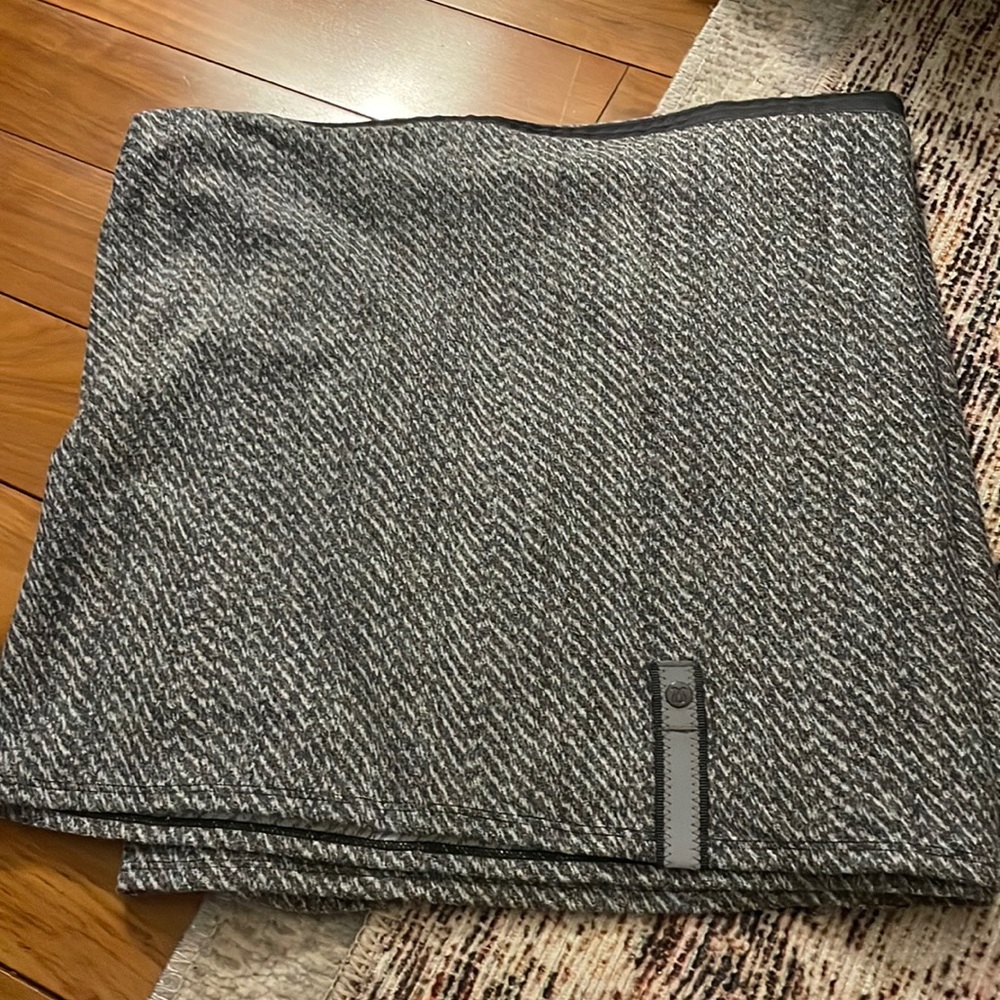 Lululemon vinyasa scarf